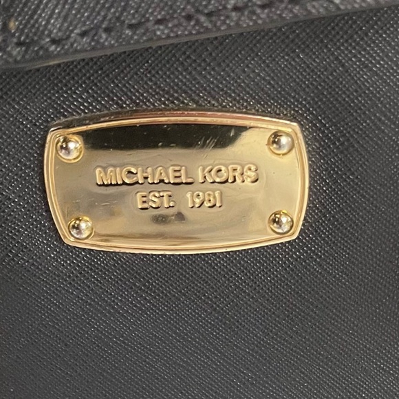 🎉 HP! ❤️ Michael Kors Saffiano Small Leather Satchel in Black - Picture 8 of 10